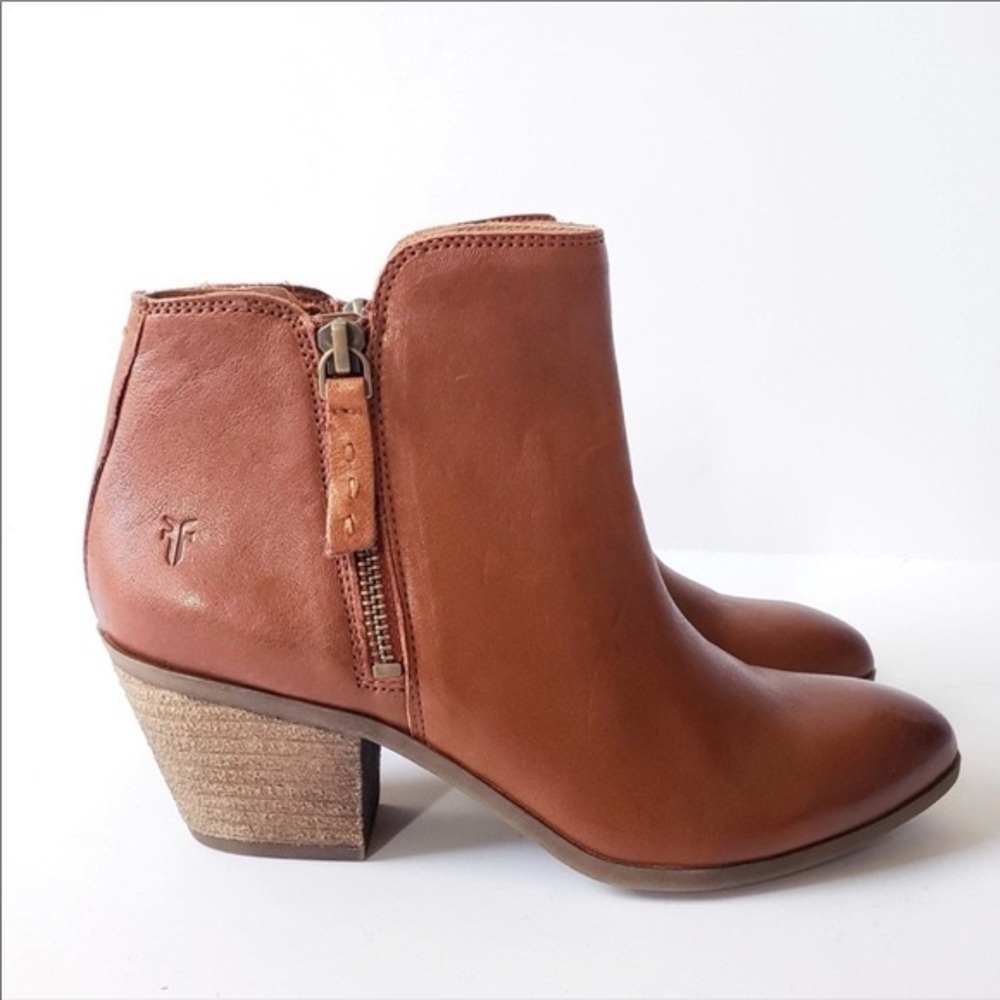 Frye Judith Double Zip Ankle Booties